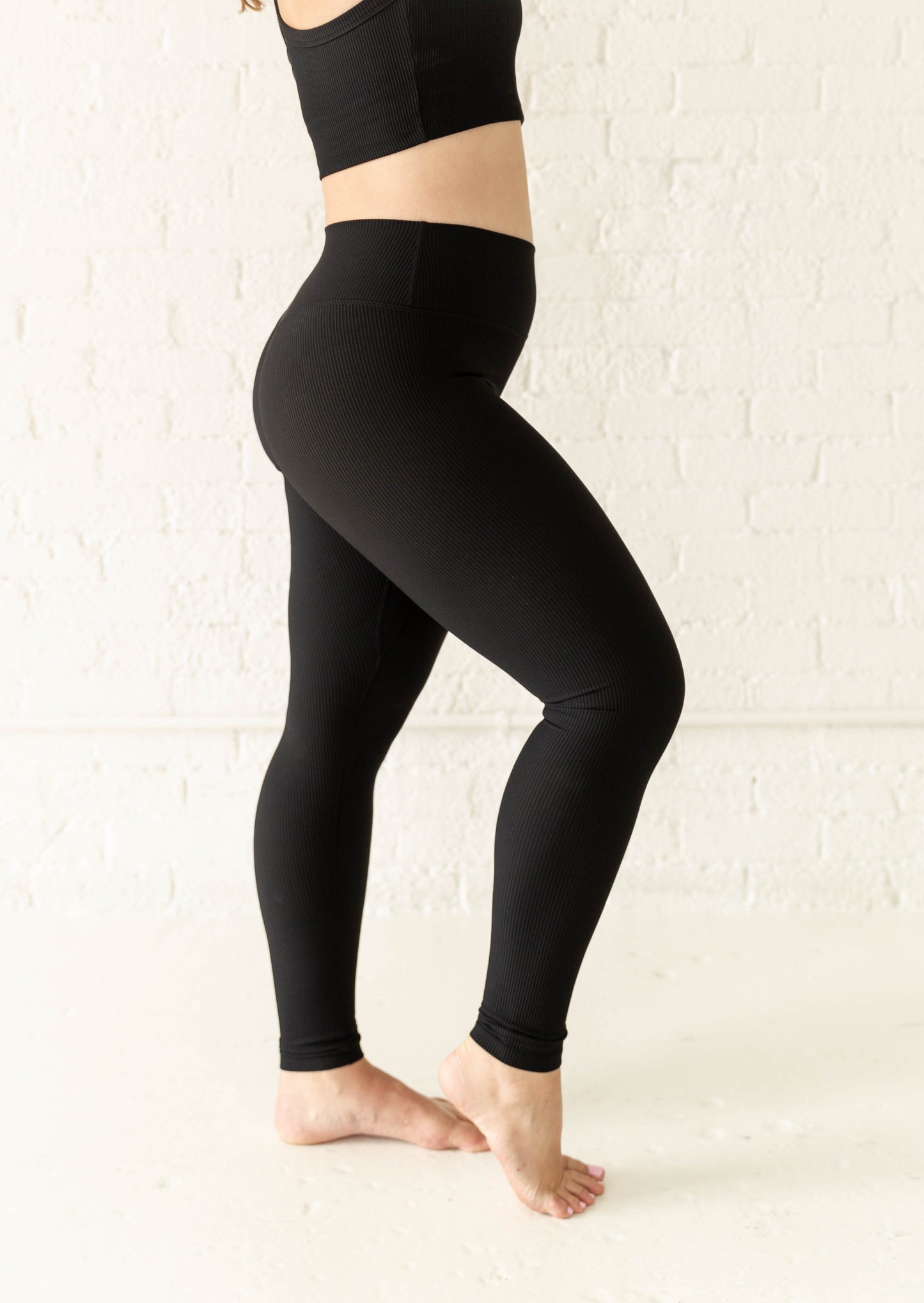 Tuxedo Black Rib Legging