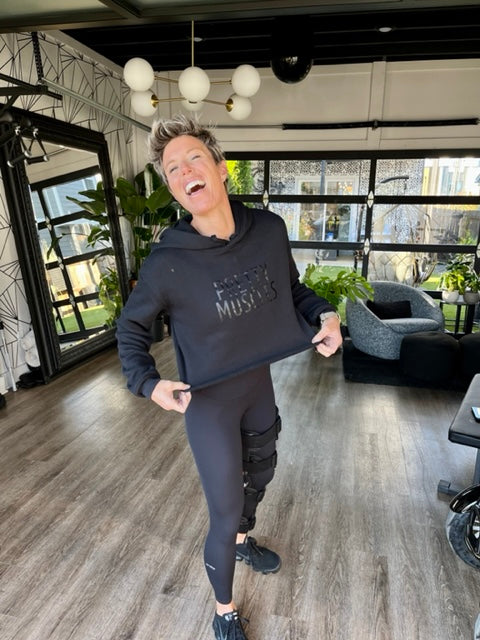 Cropped Hoodie Black on Black