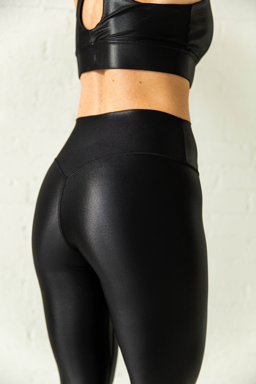 Tuxedo Black 25 Legging – Erin Oprea Basics